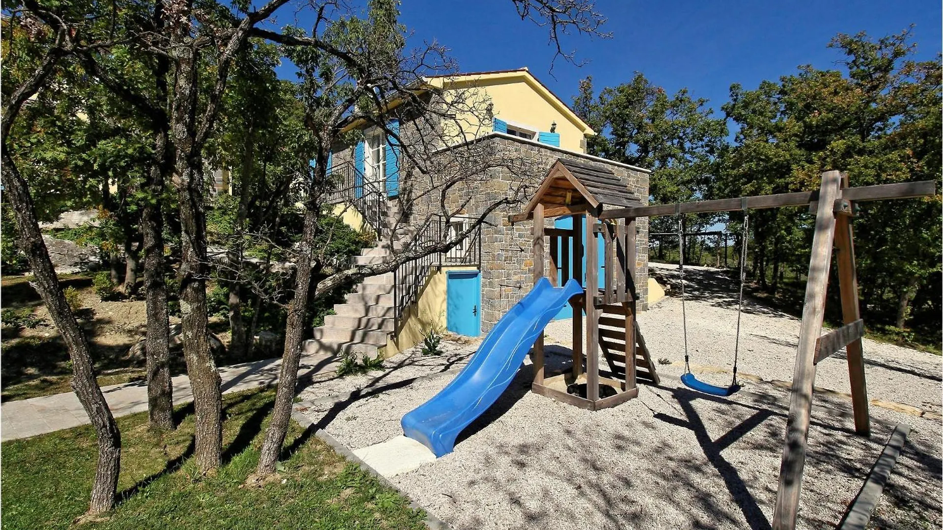 Vakantiehuis Nice Home In Pazin With Outdoor Swimming Pool Brajkovici