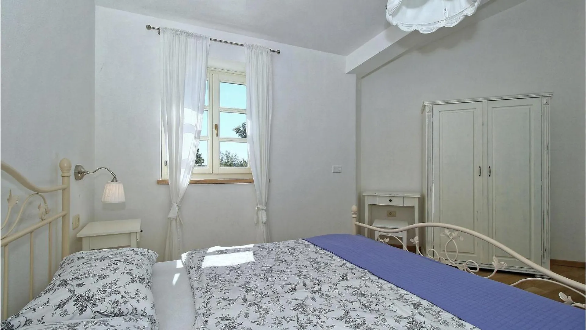 Vakantiehuis Nice Home In Pazin With Outdoor Swimming Pool Brajkovici